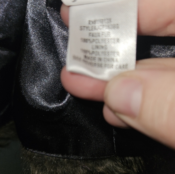 Knit Works Girls Faux Fur Vest Size L (14) - Picture 5 of 8